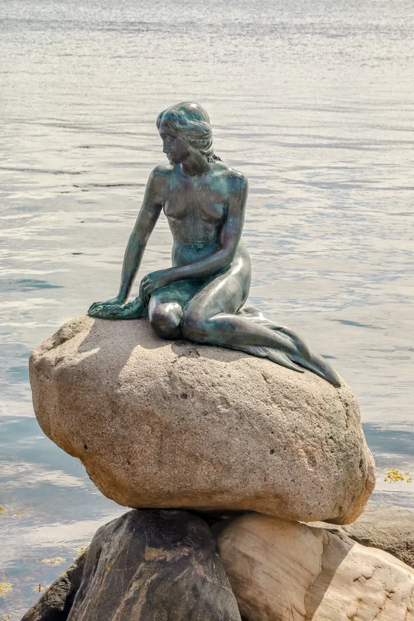 Discover hidden corners